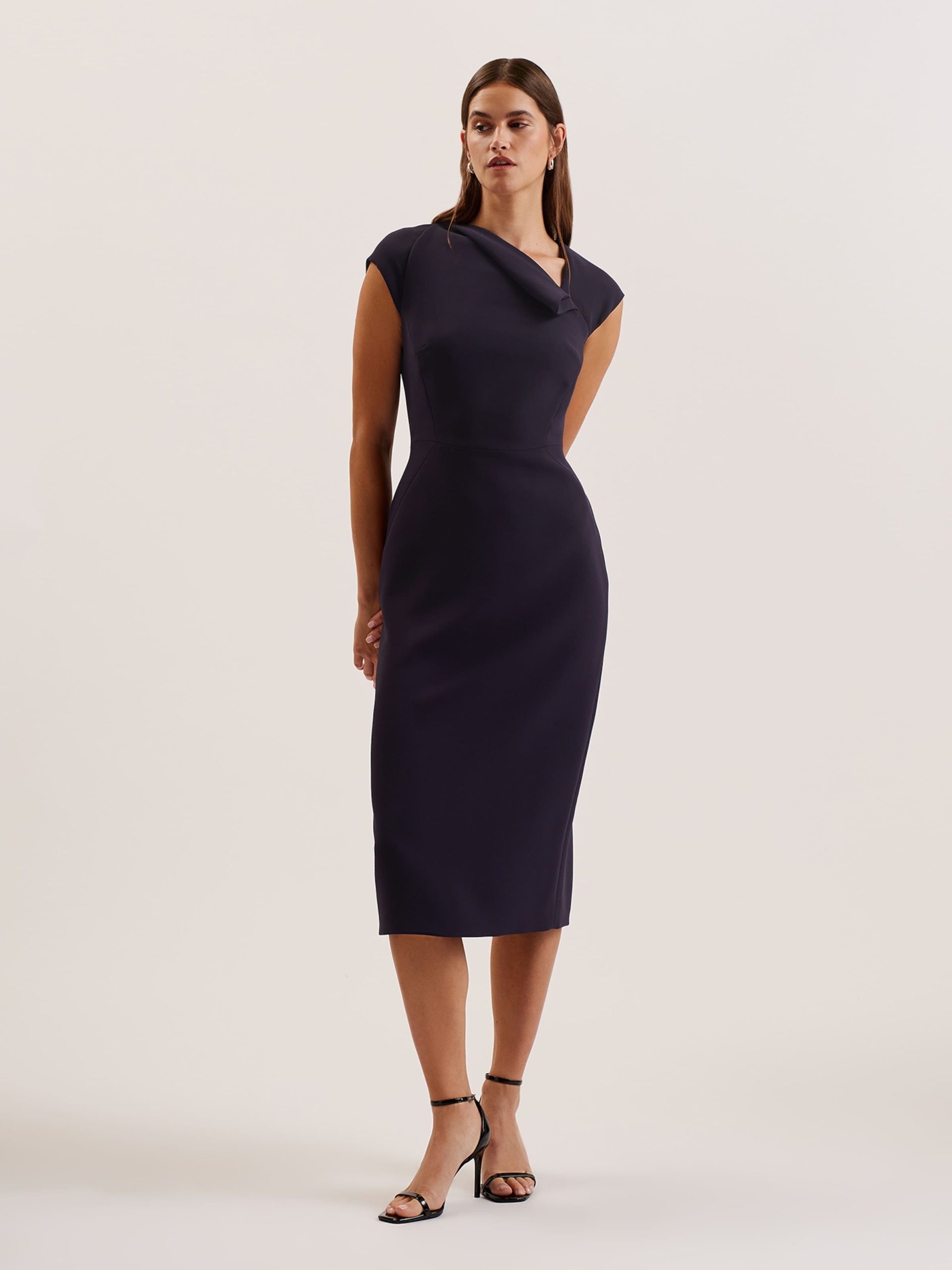 ted-baker-robe-004gvn-1.jpg
